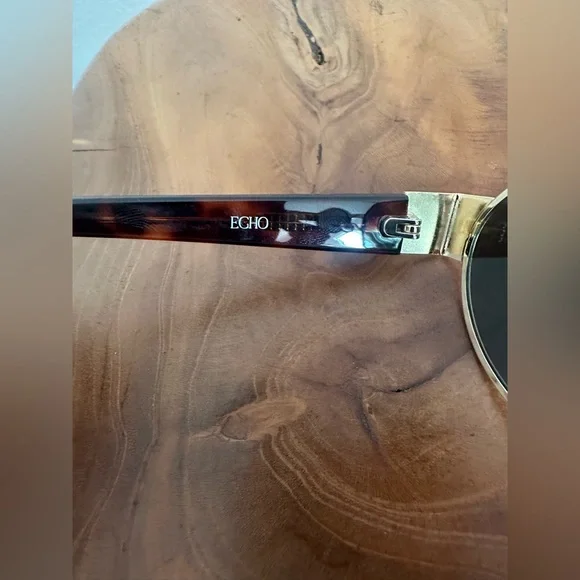 Chic Otra “Echo” Gold and Black Sunglasses - Picture 11 of 13